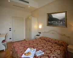 Khách sạn Hotel Promessi Sposi (Lecco, Ý)