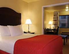 Hotel Oxford Suites Redding (Redding, USA)