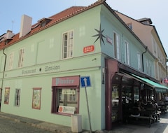 Otel U Švejků (Prag, Çek Cumhuriyeti)