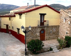 Casa Rural Casa Lino (Loporzano, İspanya)