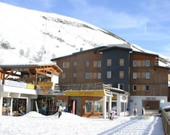 Hotel Turan (Les Deux Alpes, France)