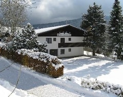 Otel Haus am Berg (Lam, Almanya)