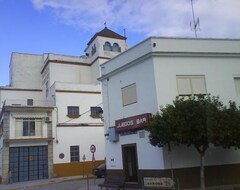 Otel Villa Santa Lucía (Villanueva del Río y Minas, İspanya)