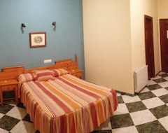 Hotel Perú (Trujillo, España)