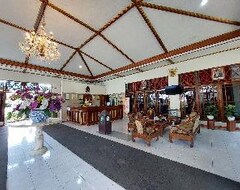 Khách sạn Puri Merbabu Asri (Boyolali, Indonesia)