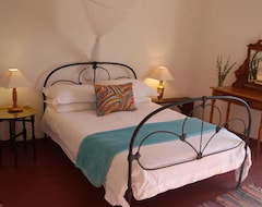 Guesthouse Room @ Irissa Sanctuary (De Rust, South Africa)