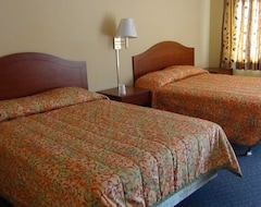 Hotel Desert Inn Motel (Corona, USA)