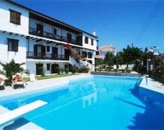 Khách sạn Elli Hotel (Skopelos Town, Hy Lạp)