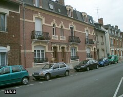 Toàn bộ căn nhà/căn hộ Cottage In The City Center 5 Minutes From The Train Station (Chauny, Pháp)
