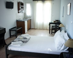 Khách sạn Hotel Paraporti (Folegandros - Chora, Hy Lạp)