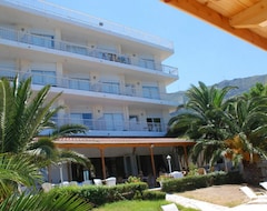 Khách sạn Rodini Beach (Marigot, Dominica)