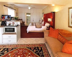 Otel Anchors Rest Guest House (Umhlanga, Güney Afrika)