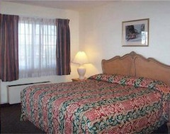 Khách sạn Travelodge Inn & Suites by Wyndham Fullerton (Fullerton, Hoa Kỳ)