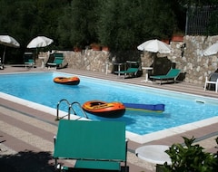 Hotel Villa Paradiso (Riparbella, Italy)