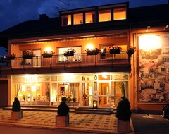 Hotel Haus am Fluss (Mehring, Germany)