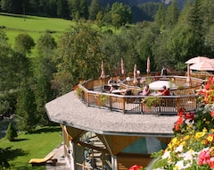 Hotel Karntnerhof (Heiligenblut, Avusturya)
