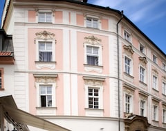 Hotel Palac U Kocku By Adrez, Palace At The Cats (Prag, Çek Cumhuriyeti)
