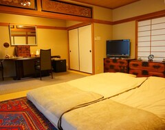 Hotel Atelier Bees Knees Bed & Breakfast (Ikoma, Japón)