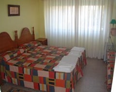 Pansiyon Hostal Isla Playa (Isla, İspanya)