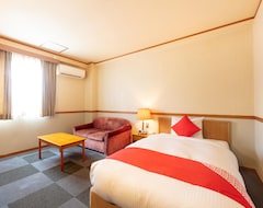 OYO Hotel Travel Inn Shinshu Nakano (Nagano, Japonya)