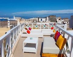 Hotel Jennat El Mossafir-Riad prive avec services (Essaouira, Marruecos)
