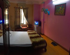 Hotel Kocmoc Ha Long (Hong Gai, Vietnam)