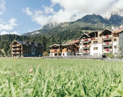 Khách sạn Das Rivus (Leogang, Áo)