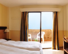 Khách sạn Hotel Marbella (Rosas, Tây Ban Nha)