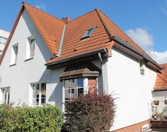 Toàn bộ căn nhà/căn hộ Bright And Friendly Apartment Near The Old Town Of The Historic Hanseatic City (Wismar, Đức)