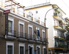 Khách sạn Noches En Triana (Seville, Tây Ban Nha)