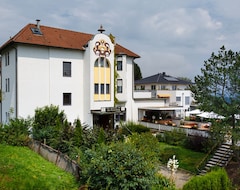 Khách sạn Hotel Am Sonnenhang (Cassel, Đức)