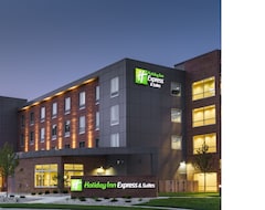 Khách sạn Holiday Inn Express And Suites Madison Central, An Ihg Hotel (Madison, Hoa Kỳ)