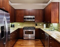 Casa/apartamento entero The Inn at Wrigleyville, Beautiful New 4 Bedroom Sleeps 9 (Chicago, EE. UU.)