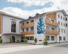 Khách sạn Antoniushof (Ruhstorf, Đức)