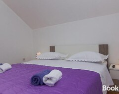 Cijela kuća/apartman Vacation Home Anco (Tučepi, Hrvatska)