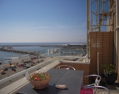 Hele huset/lejligheden Facing The Ocean: Beautiful Apartment Terrace (Vila Praia de Ancora, Portugal)