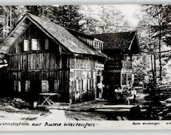 Khách sạn Forsthaus Wartenfels (Thalgau, Áo)