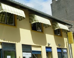 Hostel 021 (Novi Sad, Sırbistan)