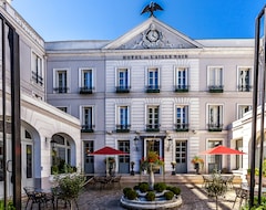 L'Aigle Noir Hotel (Fontainebleau, France)