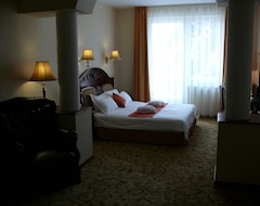 Khách sạn Bellevue Esztergom (Esztergom, Hungary)