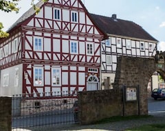 Khách sạn Altstadthotel Treysa (Schwalmstadt, Đức)