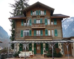 Khách sạn Edelweiss Lodge (Wilderswil, Thụy Sỹ)