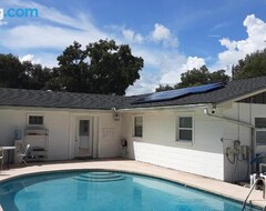Koko talo/asunto Spacious Florida Pool Home (Keystone Heights, Amerikan Yhdysvallat)