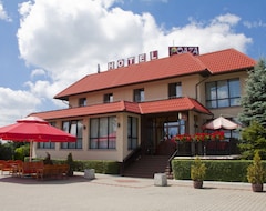 Otel Oaza (Jarocin, Polonya)