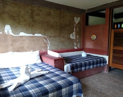 Hotel Zapote Tree Inn (Flores, Guatemala)