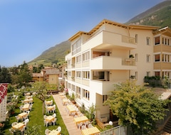 Hotel Pernhof (Tramin an der Weinstrasse, Italy)