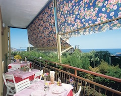 Hotelli Hotel Albatros (Pietra Ligure, Italia)
