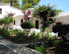 Ξενοδοχείο Paraschos Studios (Τρούλος, Ελλάδα)