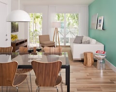Hotel 1818 Meridian House Apartments And Suites By Eskape Collection (Miami Beach, USA)