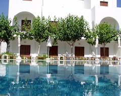 Hotel Areti (Kamari, Greece)